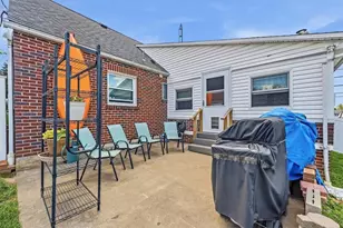 143 Dell St, Emmaus Boro, PA 18049 - Photo 11