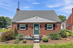 143 Dell St, Emmaus Boro, PA 18049 - Photo 1