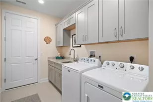 7733 Valor Dr, Springfield Twp, PA 18036 - Photo 17