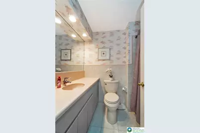 1148 Meadowbrook Circle W, Allentown City, PA 18103 - Photo 35