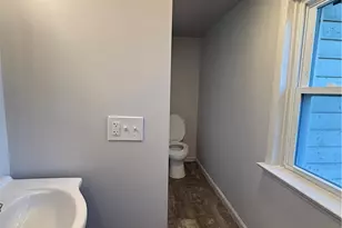 1032 Cherokee St, Fountain Hill Boro, PA 18015 - Photo 5
