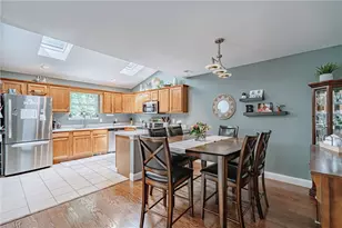 4264 David Dr, Emmaus Boro, PA 18049 - Photo 11