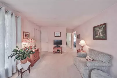 2883 South Street, Allentown City, PA 18103 - Photo 5