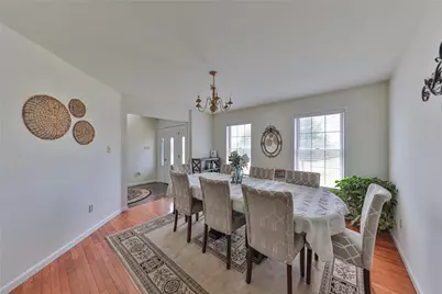 42 Louis Circle, Butler Twp, PA 18222 - Photo 15