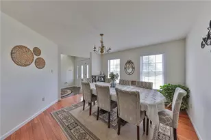 42 Louis Cir, Butler Twp, PA 18222 - Photo 15