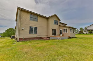 42 Louis Cir, Butler Twp, PA 18222 - Photo 55