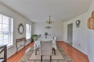 42 Louis Cir, Butler Twp, PA 18222 - Photo 13