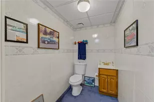 1330 Briarwood Ln, Forks Twp, PA 18040 - Photo 29