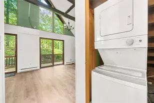 103 Lollipop Ln, Delaware Twp, PA 18328 - Photo 13
