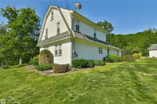 1404 Sugar Hollow Rd, Chestnuthill Twp, PA 18353 - Photo 37