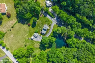 1404 Sugar Hollow Rd, Chestnuthill Twp, PA 18353 - Photo 47
