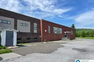 5093 Vera Cruz Rd, Emmaus Boro, PA 18049 - Photo 3