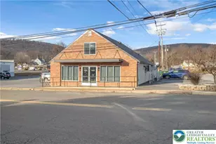 67 Park Ave, Wind Gap, PA 18091 - Photo 1