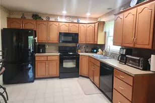 107 Ariel Ct, Stockertown Boro, PA 18083 - Photo 7