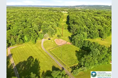 9033 Loop Road, Slatington Boro, PA 18080 - Photo 3