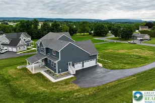 465 Gail Dr, Bushkill Twp, PA 18064 - Photo 7