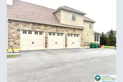37 Saddle Lane, Palmer Twp, PA 18045 - Photo 3