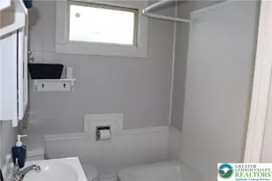 319 Columbia St, Tamaqua, PA 18252 - Photo 11