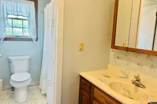 42 E Columbus Ave, Nesquehoning Boro, PA 18240 - Photo 17