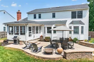 164 Kingsbury Ct, Upper Nazareth Twp, PA 18064 - Photo 11
