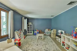 6124 Hilltop Rd, Upper Macungie Township, PA 18069 - Photo 7