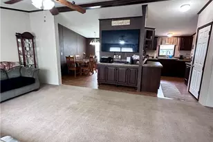435 Mountain Vlg Dr, Longswamp Twp, PA 18062 - Photo 5