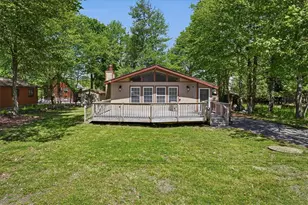 1739 Rolling Hills Dr, Tobyhanna, PA 18466 - Photo 1