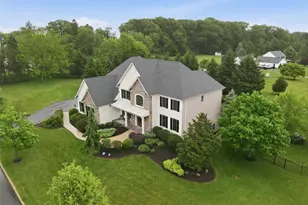 6800 Stella Cir, Coopersburg Boro, PA 18036 - Photo 5