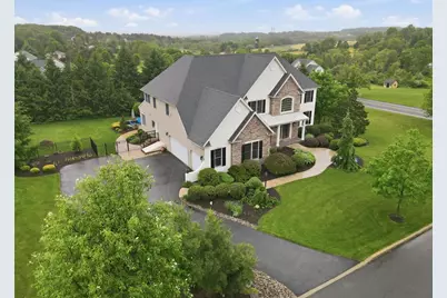 6800 Stella Circle, Coopersburg Boro, PA 18036 - Photo 3