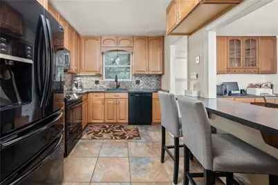 2439 W Congress Street, Allentown City, PA 18104 - Photo 5