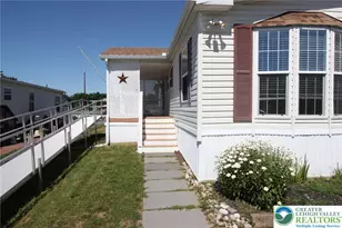 5256 Brunswick Ln, Macungie Boro, PA 18062 - Photo 3