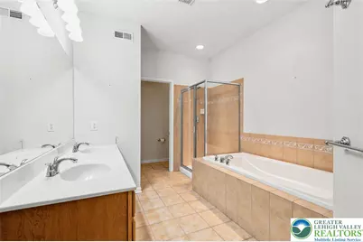 1526 Fox Lane, Upper Macungie Township, PA 18031 - Photo 17