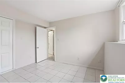 942 Bridge Street, Catasauqua Boro, PA 18032 - Photo 23