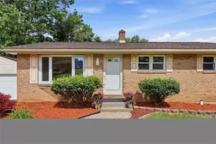 3951 Kenrick Dr, Bethlehem City, PA 18020 - Photo 3