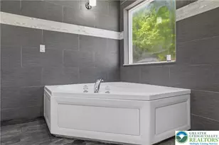 1299 S Glade Dr, Tunkhannock Twp, PA 18334 - Photo 15