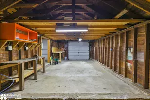415 Willow Rd, Hellertown Boro, PA 18055 - Photo 5
