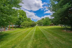 2760 Red Oak Cir, Bethlehem City, PA 18017 - Photo 45