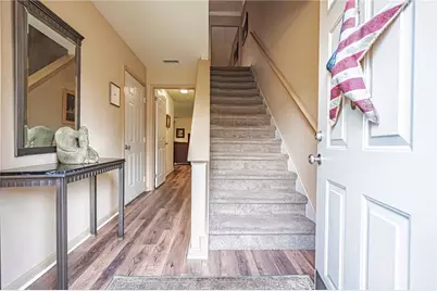 2760 Red Oak Circle #C5, Bethlehem City, PA 18017 - Photo 3