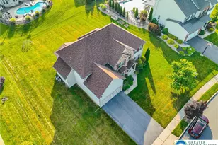 1196 Glassywing Pl, Upper Macungie Township, PA 18031 - Photo 45