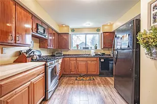 226 S 5th St, Emmaus Boro, PA 18049 - Photo 11