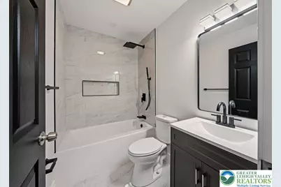 8592 Periwinkle Drive, Tobyhanna, PA 18466 - Photo 11