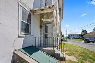 120 Kemp St, Lyons Boro, PA 19536 - Photo 3