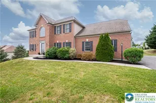5520 Skyline Dr, North Whitehall Township, PA 18078 - Photo 3