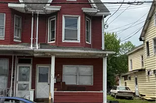 212 Center St, Tamaqua, PA 18252 - Photo 1