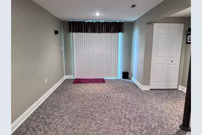 21 Eisenhower Circle, Whitehall Township, PA 18052 - Photo 21