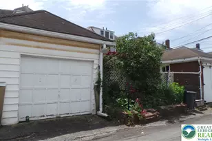 1935 Fairview Ave, Wilson Boro, PA 18042 - Photo 13