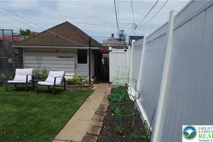 1935 Fairview Ave, Wilson Boro, PA 18042 - Photo 9