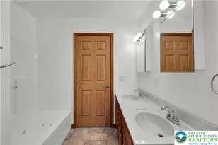2471 S Howard St, Allentown City, PA 18103 - Photo 21