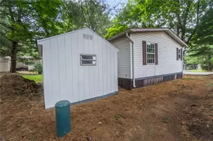 1010 Spruce Ln, Upper Macungie Township, PA 18031 - Photo 31