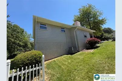 1423 Garden Avenue, Salisbury Township, PA 18103 - Photo 7